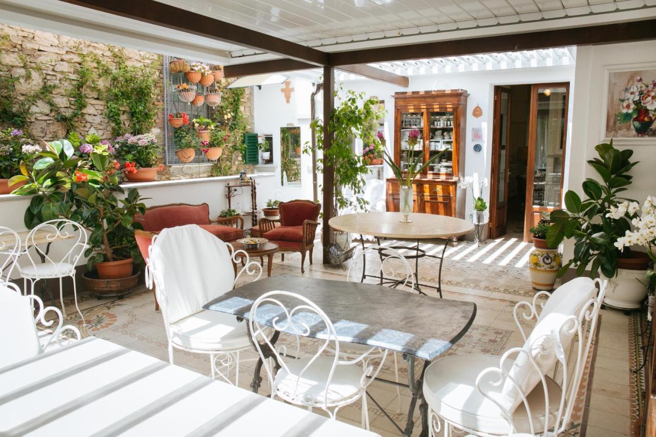 Domus Socolatae Residenza D'Epoca Charming B&B - Adults Only Follonica Exterior photo
